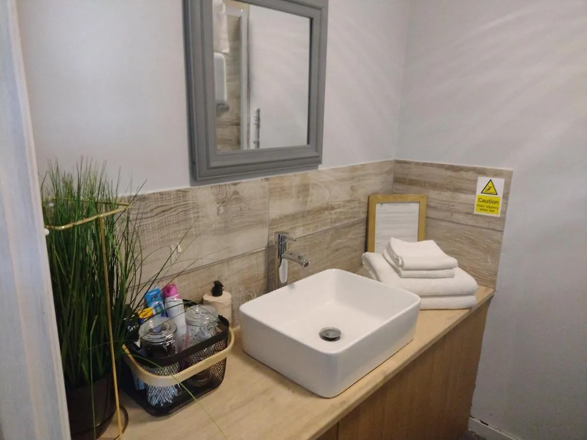 The Crown Inn Keynsham Hotel
